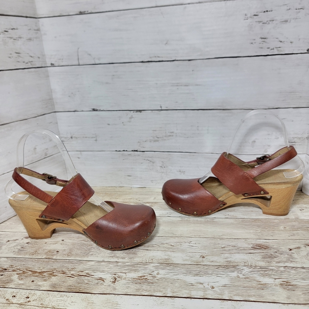 Dansko Brown Leather Slingback Clogs - Picture 7 of 12
